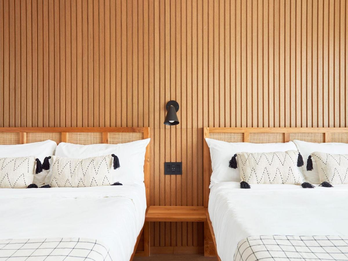 The Rockaway Hotel New York Exteriör bild