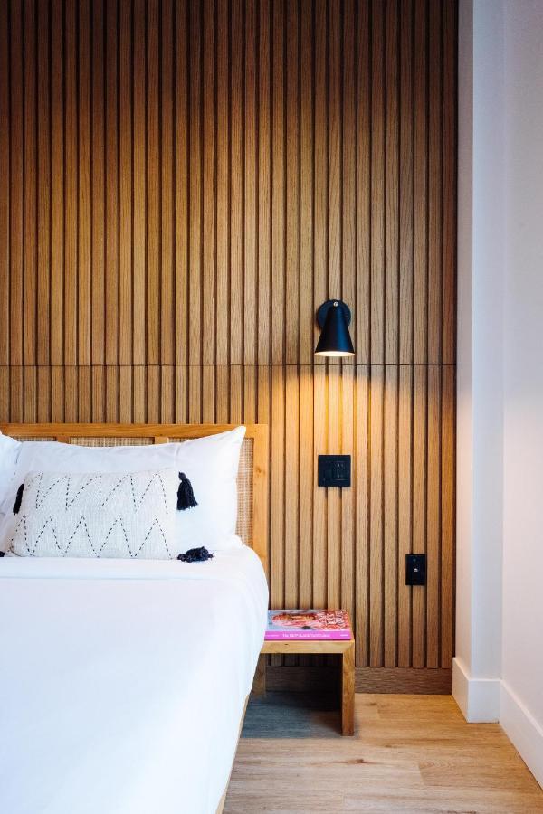 The Rockaway Hotel New York Exteriör bild